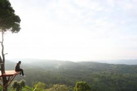 PANORAMA PUNCAK GUNUNG PANGGUNG YANG MENGAGUMKAN